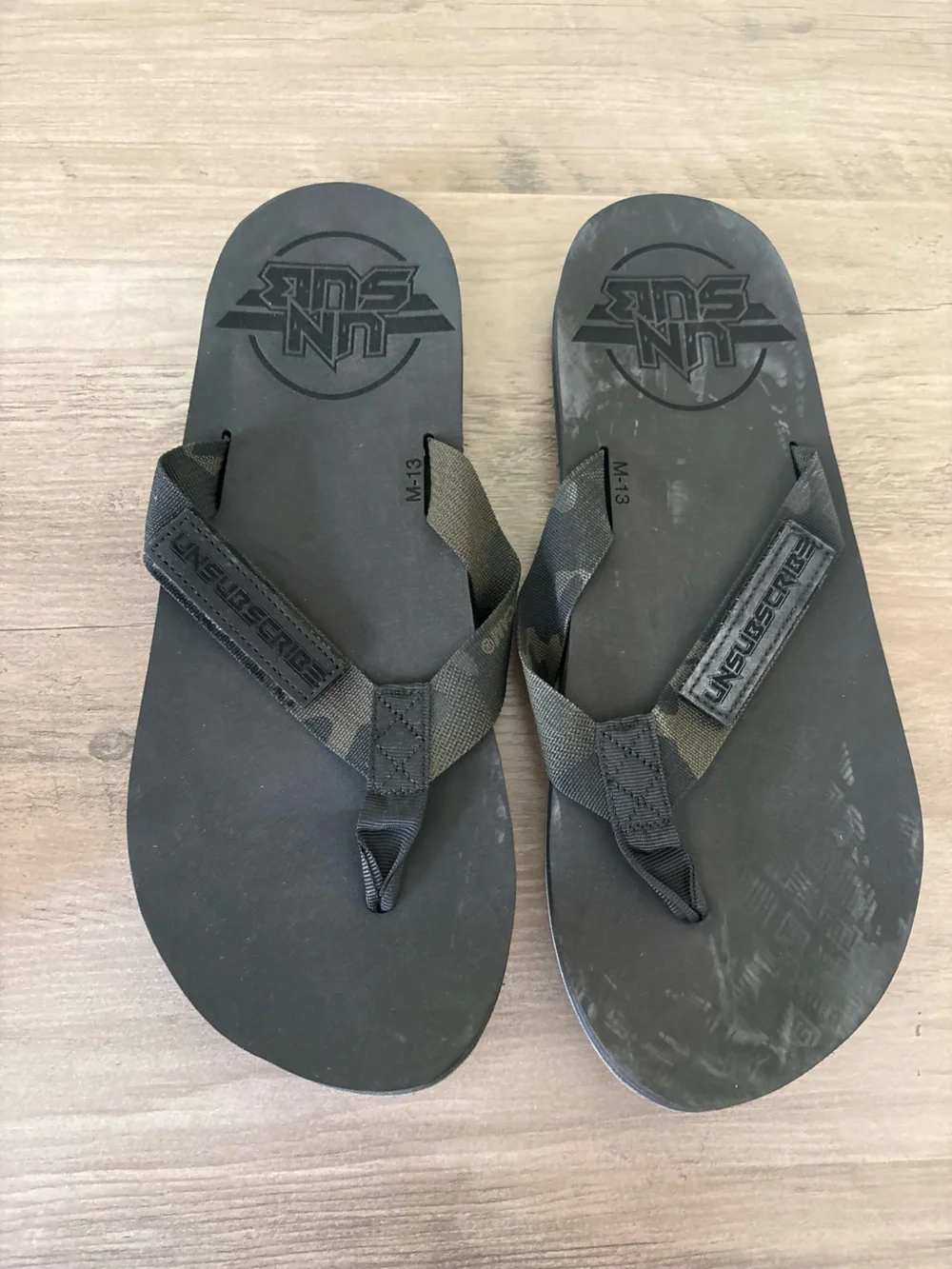 SunSki Black Flip Flops Sandals Men’s Size 13 Lightweight Beach Casual